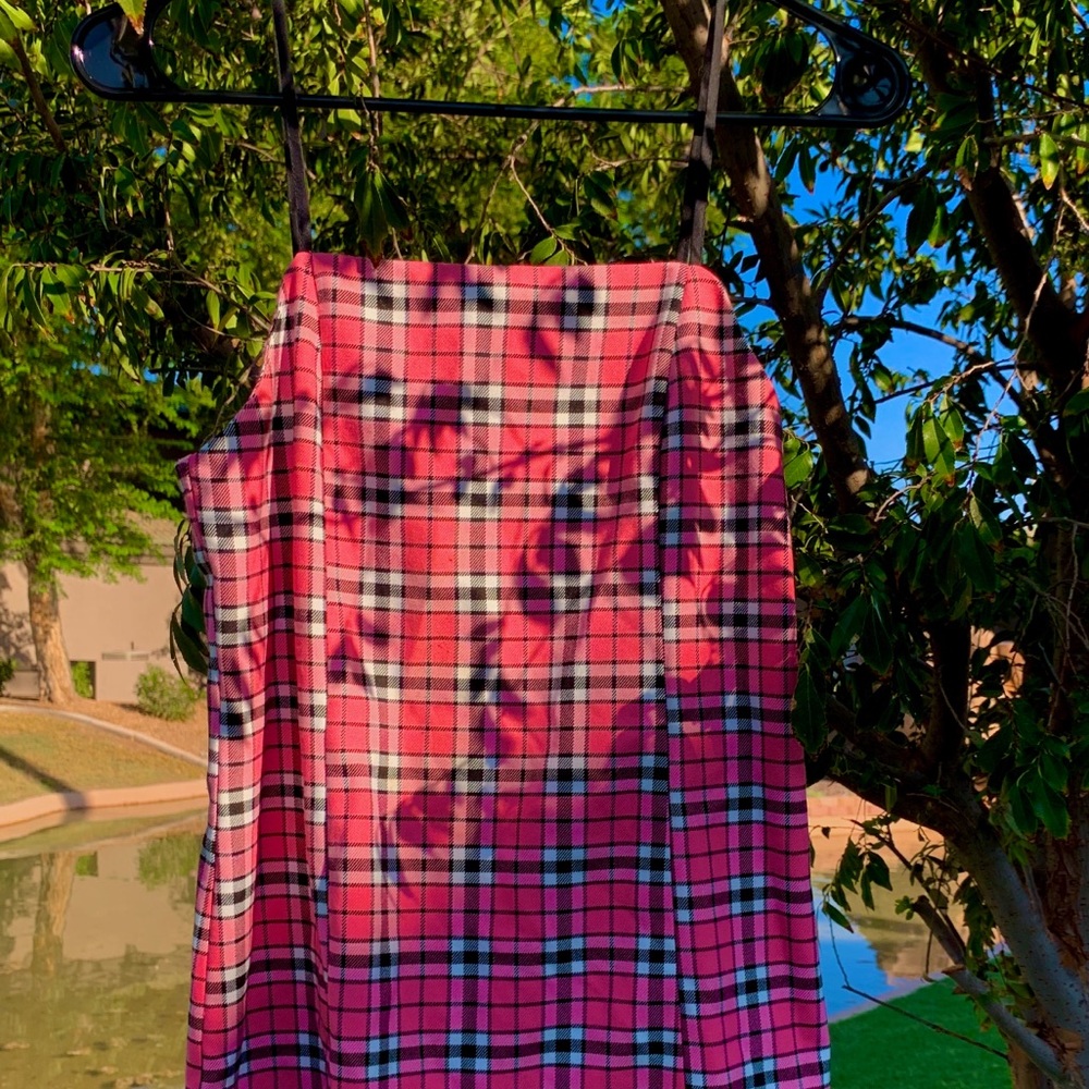 Pink plaid 90s style mini w black cami straps